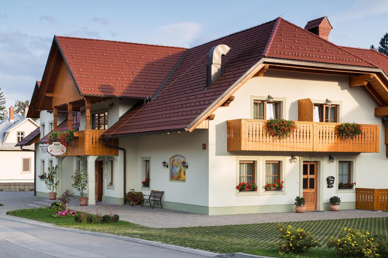 Penzion Kaps Bled Exteriör bild