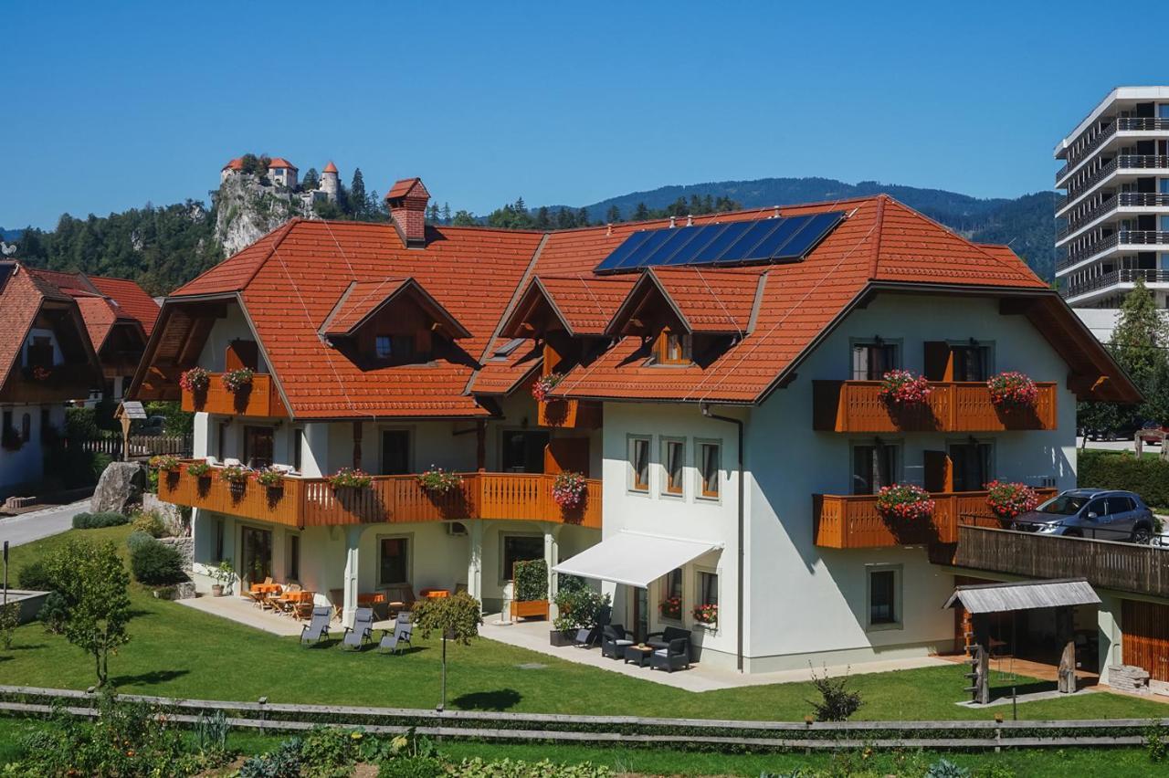 Penzion Kaps Bled Exteriör bild